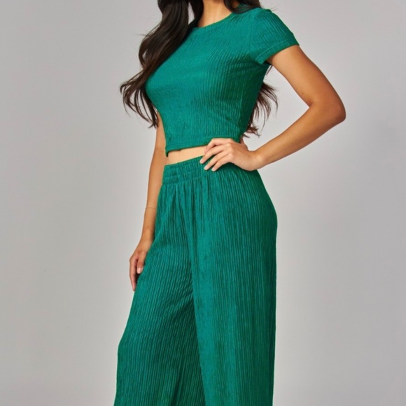 Love Poem Pants - Beautiful Green Crinkle short sleeve Pantsuit